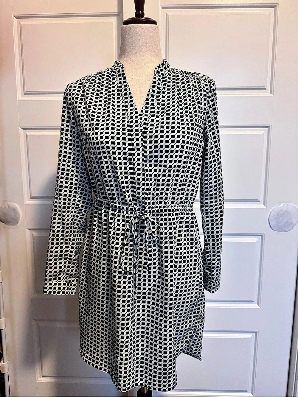 Gap Geometric Tie-Waist Mini Dress in Mint Green & Navy Blue Size XS